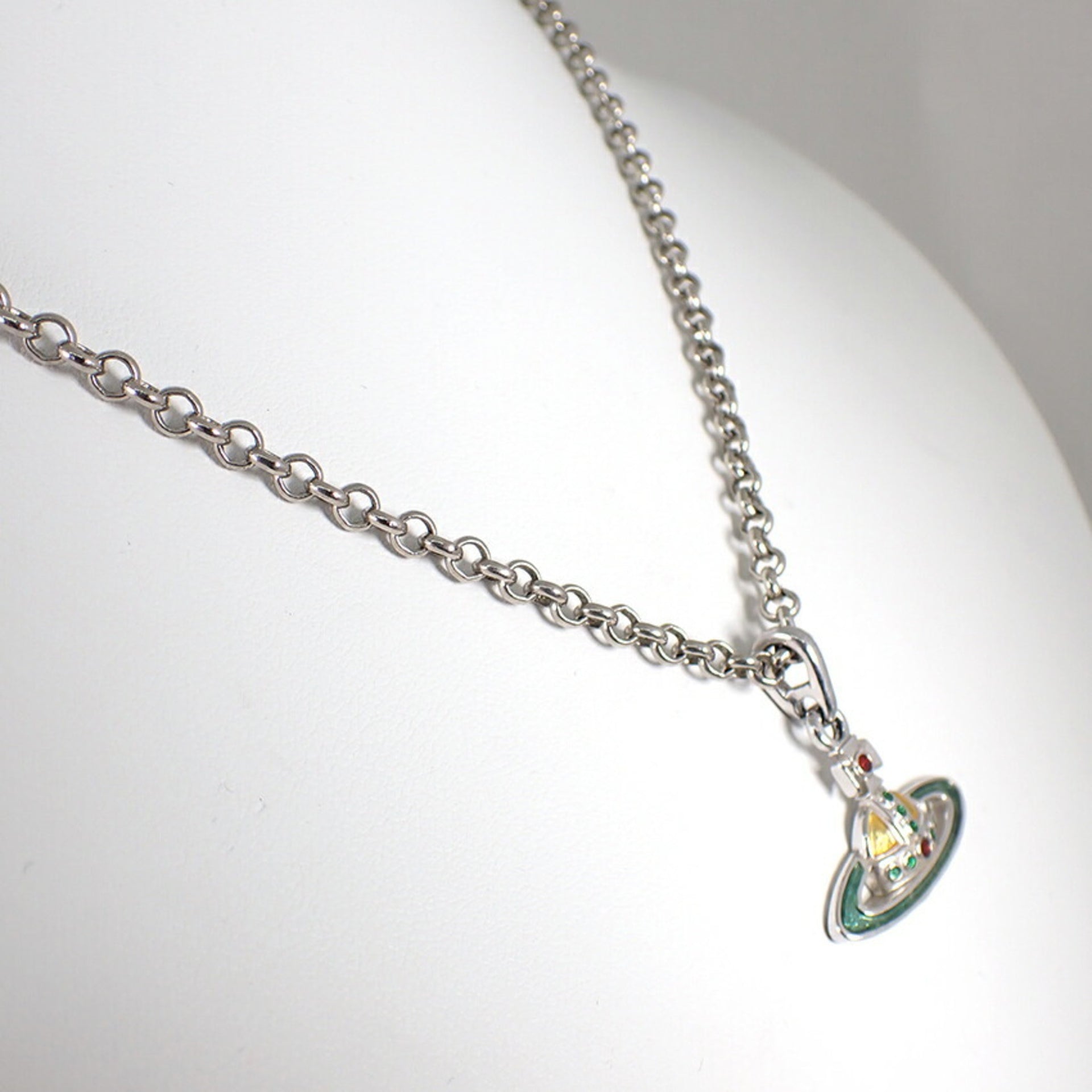 Vivienne Westwood pendant necklace 4