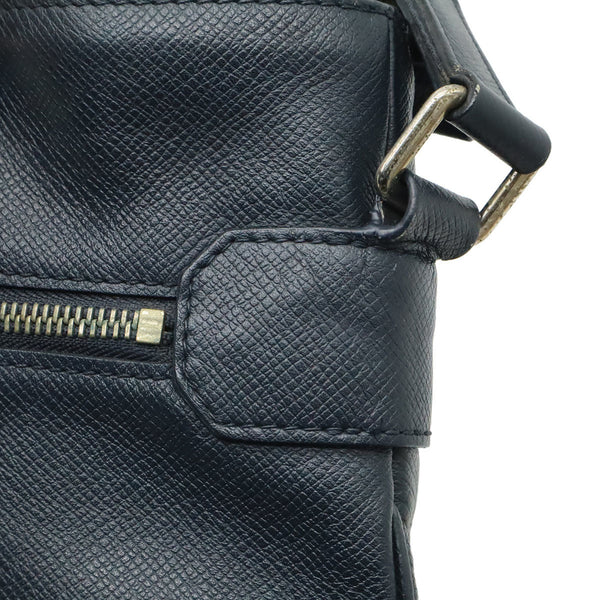 LOUIS VUITTON Taiga Sasha schoudertas 10