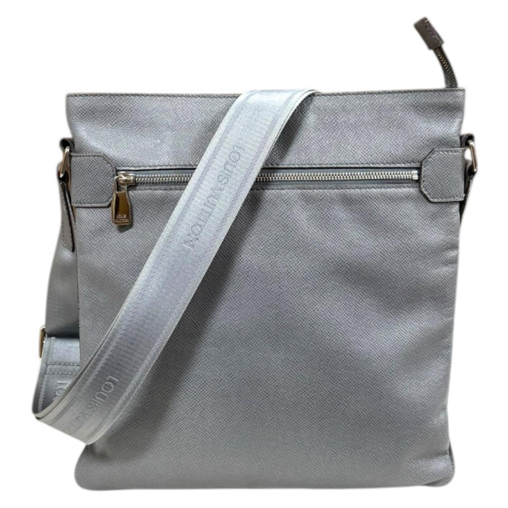 Louis Vuitton Sasha-schoudertas Taiga 1