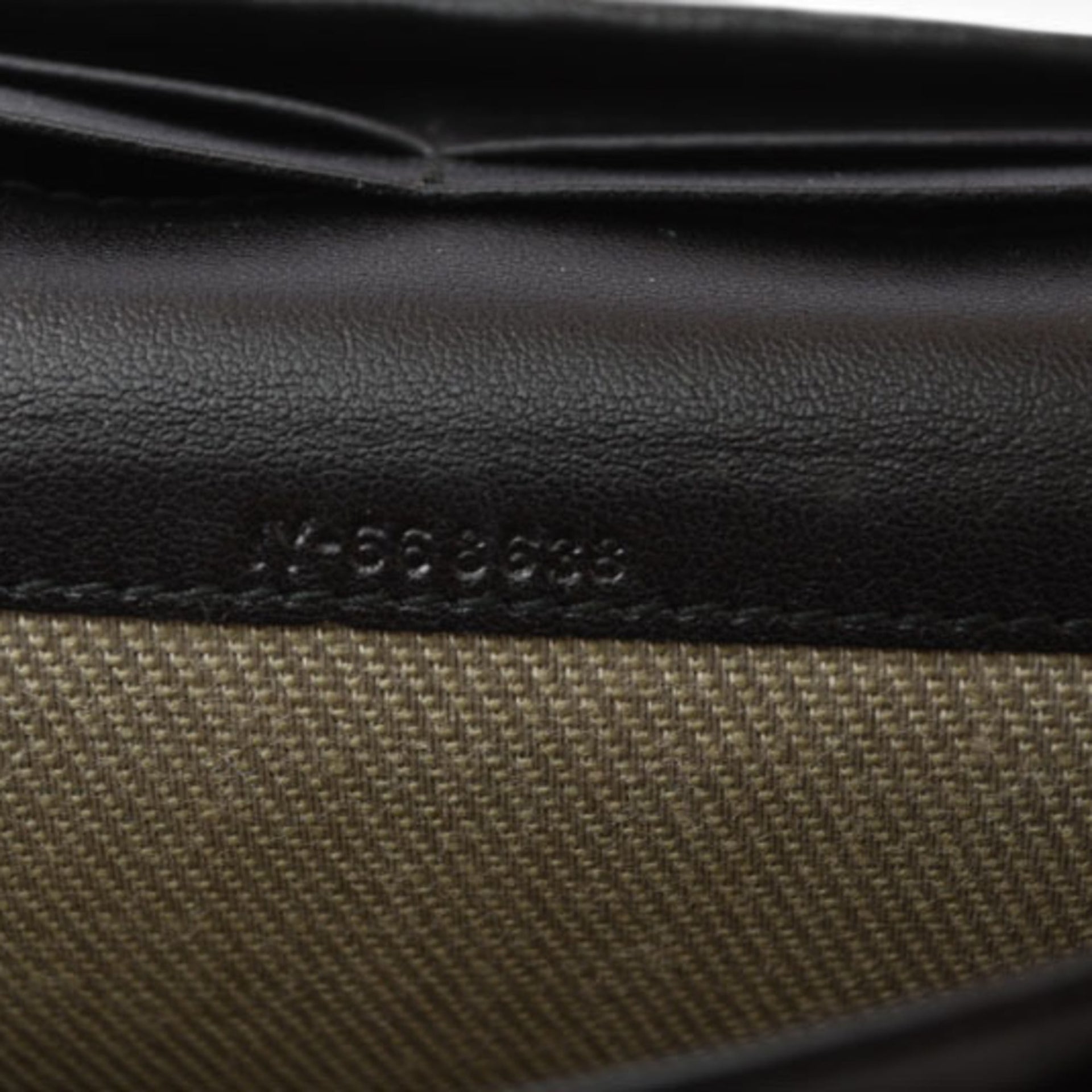 Salvatore Ferragamo Long Wallet 27