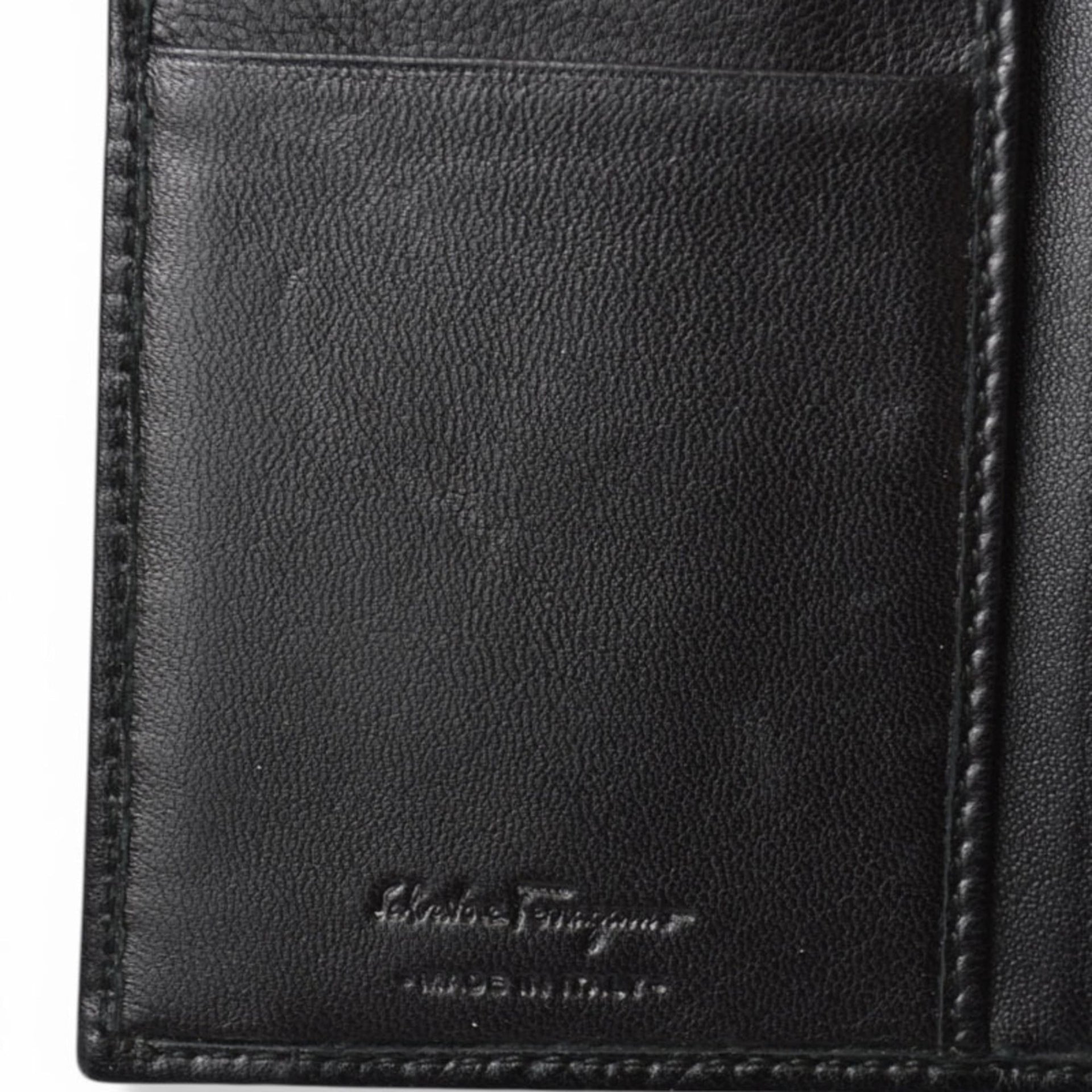 Salvatore Ferragamo Long Wallet 32