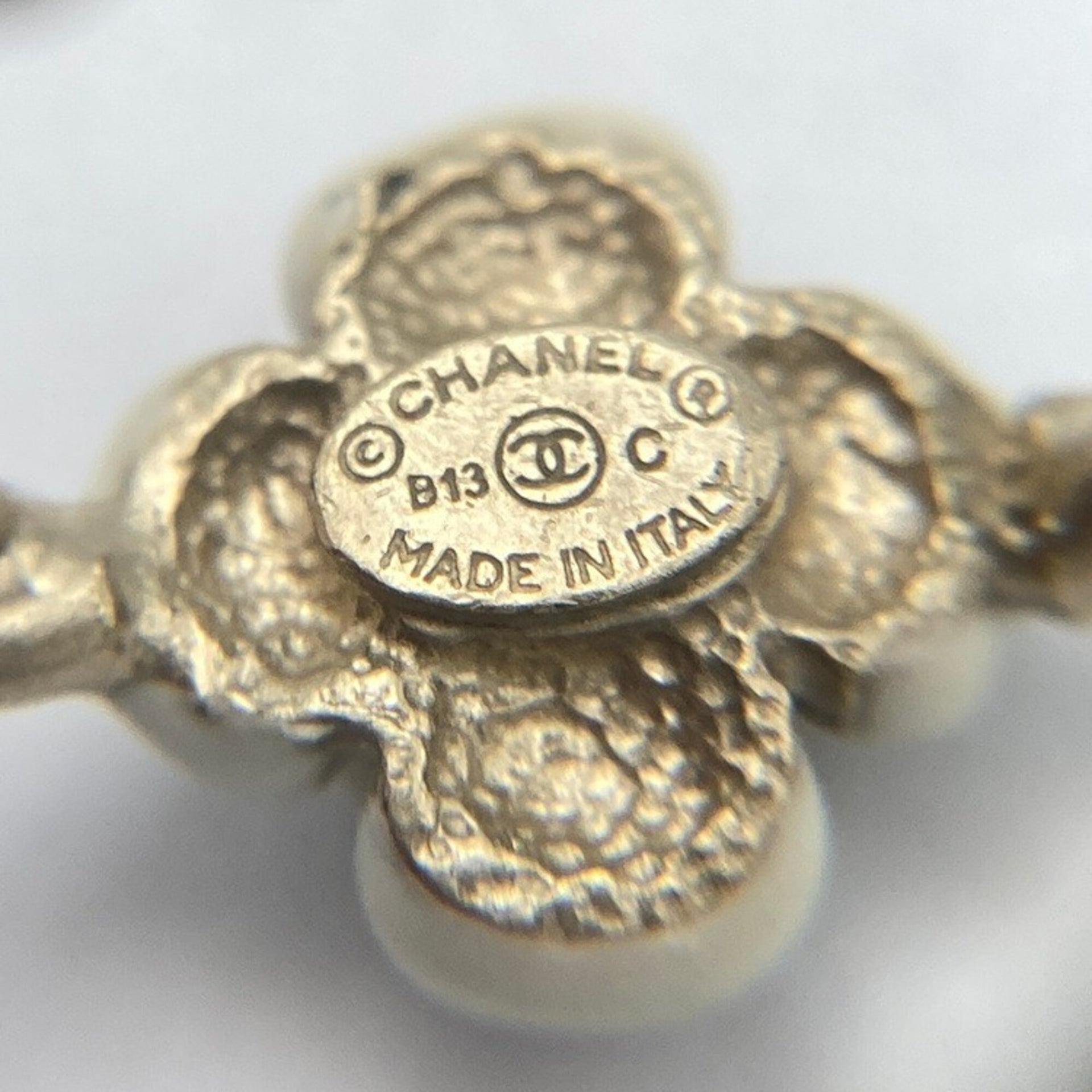 CHANEL Camellia-ring uit de Cruise-collectie van 2013 8