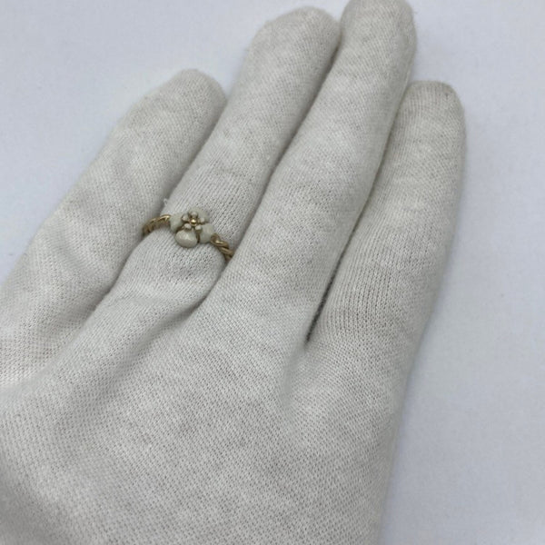 CHANEL Camellia-ring uit de Cruise-collectie van 2013 10